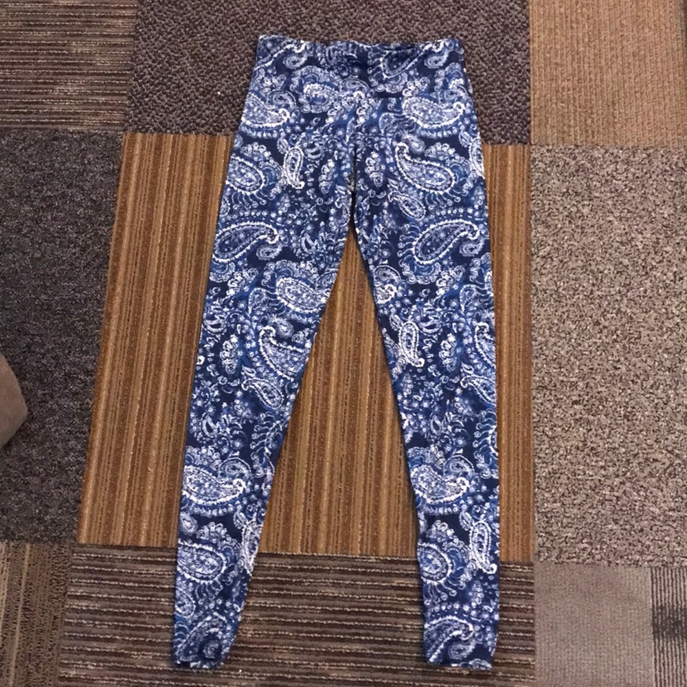 athletic leggings